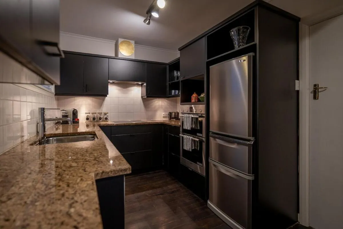 Sunny Kilmore Apartment Κράισττσερτς