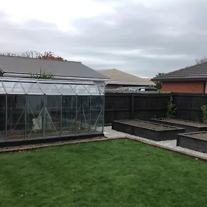 Bed & Breakfast Travellers Retreat, Christchurch