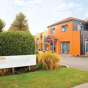 4* Мотель Addington Court